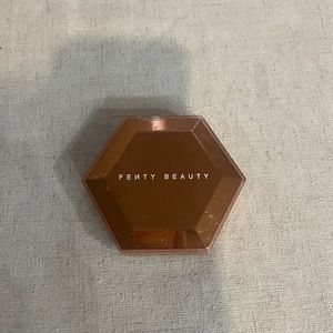 Fenty Beauty highlighter